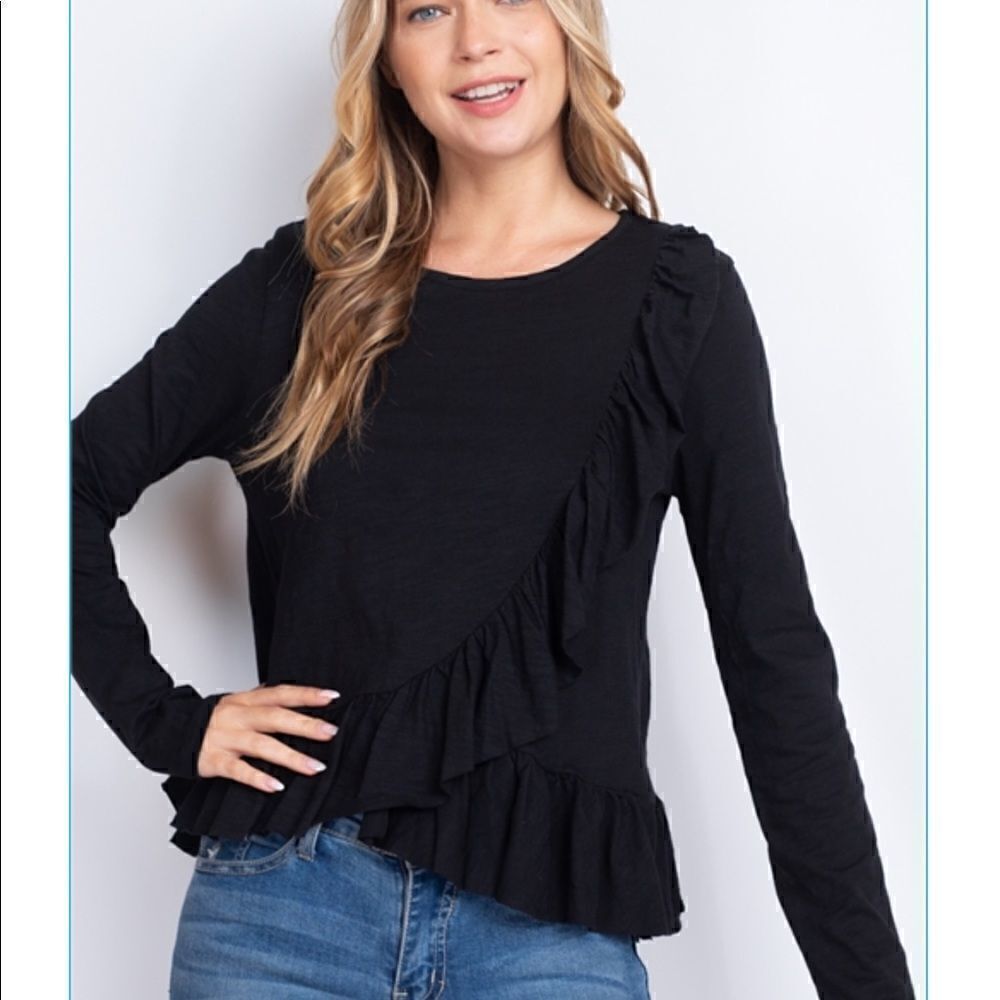Loveriche NWT Super Cute Ruffled Shirt.